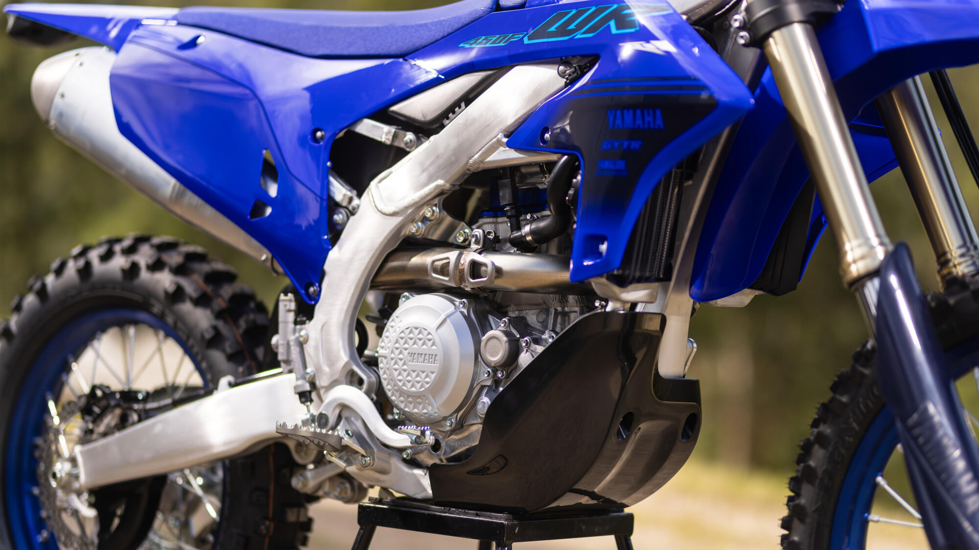 Novi lagani ram zasnovan na modelu YZ450F