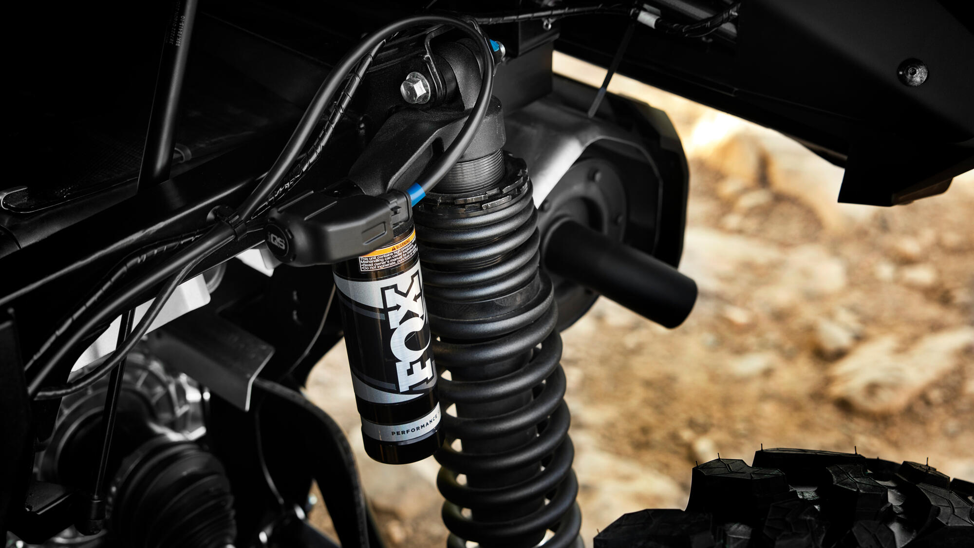 FOX® 2.0 iQS adjustable suspension